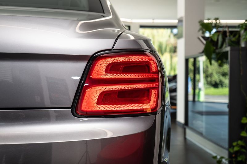 Bentley Flying Spur W12 360/LED/Pano/Ventilovaná a - fotka 26 z 27