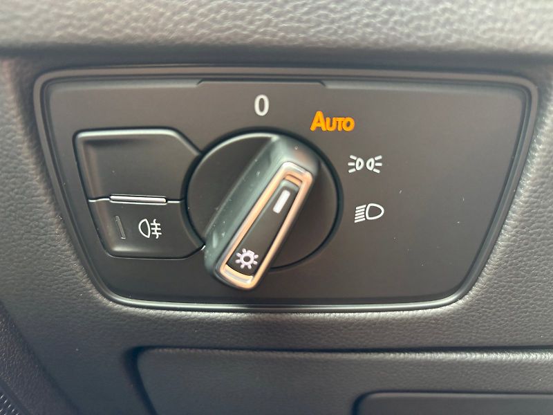 Volkswagen Arteon (2022) 2.0 TDI 110kW R-LINE - fotka 12 z 35