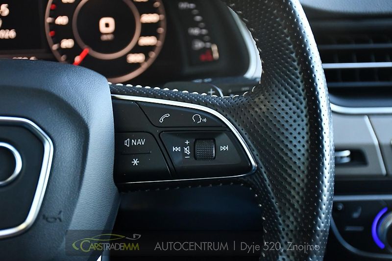 Audi Q7 3.0TDi Q. VZDUCH S-LINE 2xALU - fotka 31 z 60
