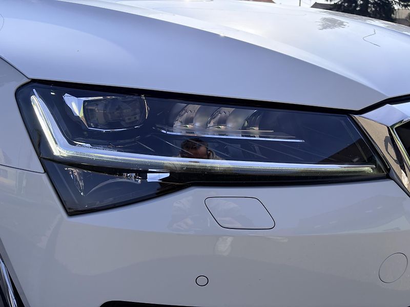 Škoda Superb 2.0TDI DSG MATRIX CANTON - fotka 7 z 59
