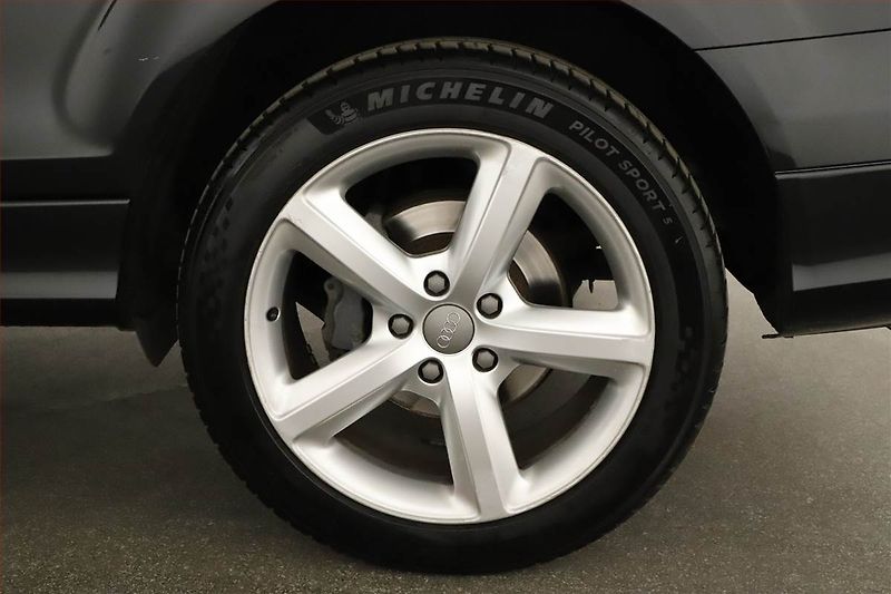 Audi Q7 (2010) S-Line 3.0 TDI, 4X4, Automat - fotka 17 z 17