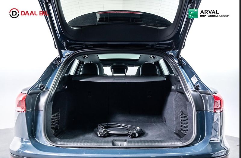 Audi Q6 e-tron Quattro S-line 100kWh Pano - fotka 22 z 24