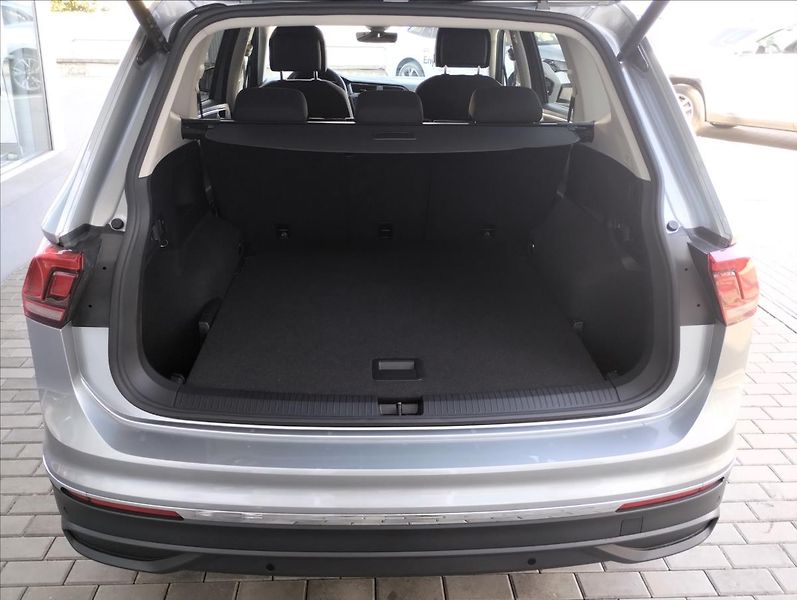 Volkswagen Tiguan Allspace (2023) 2,0 TDI 110kW 4M 7DSG  Life - fotka 13 z 23