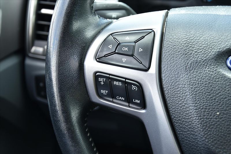 Ford Ranger 3.2 TDCI 4x4 A/T LIMITED - fotka 17 z 32