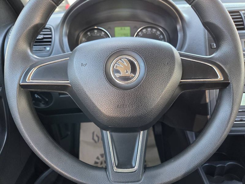 Škoda Roomster (2014) 1.2 TSI - fotka 11 z 27