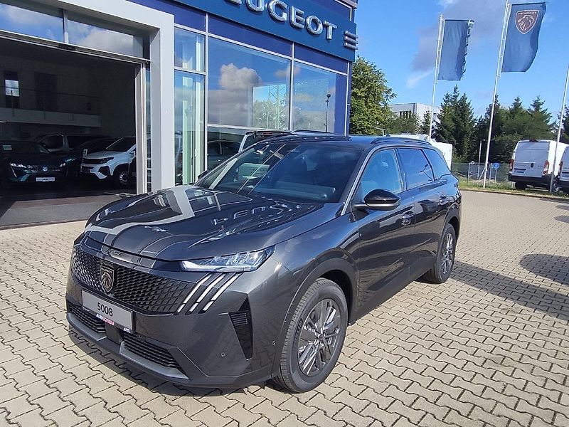 Peugeot 5008 (2026) ALLURE Hybrid 145 AUT6 5 míst - fotka 13 z 31