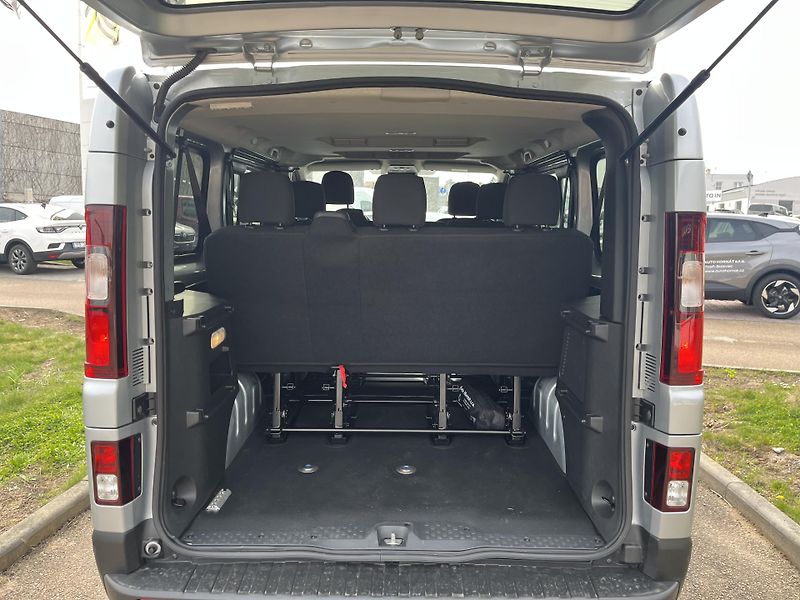Renault Trafic (2025) L1 Equilibre Blue dCi 170 EAG9 - fotka 7 z 12
