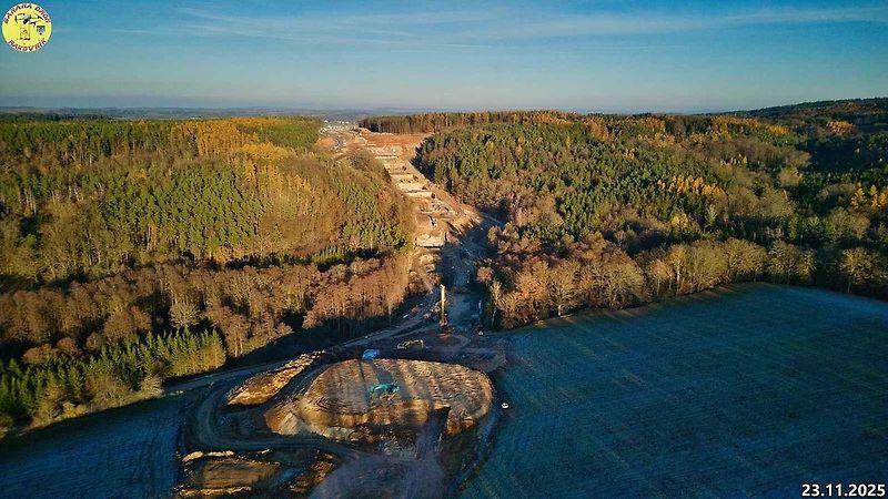 Staveniště dálnice D6 úseku Petrohrad - Lubenec. Foto: Jan Banán Svoboda