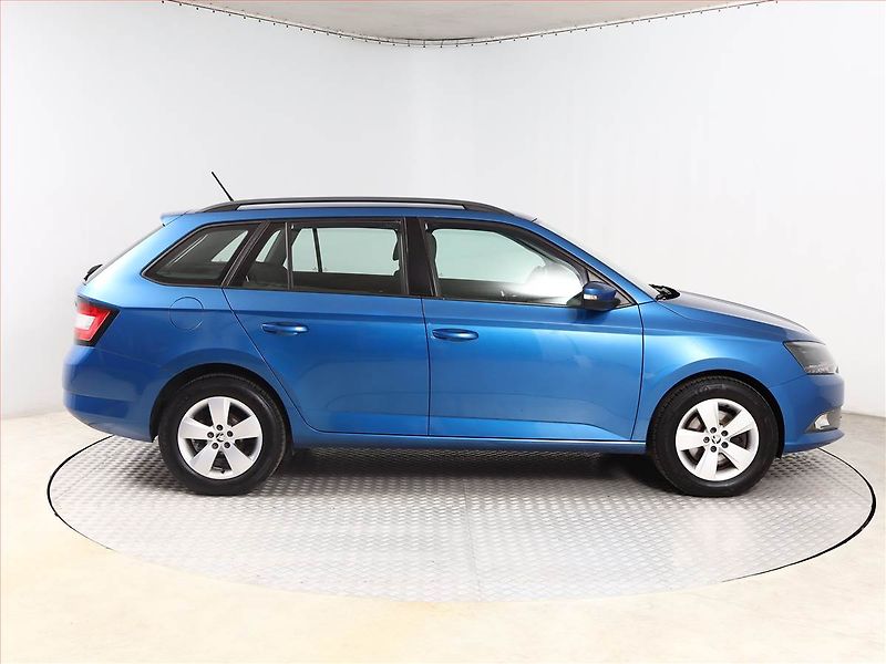 Škoda Fabia (2017) Ambition 1.0 TSI, Tempomat - fotka 6 z 14