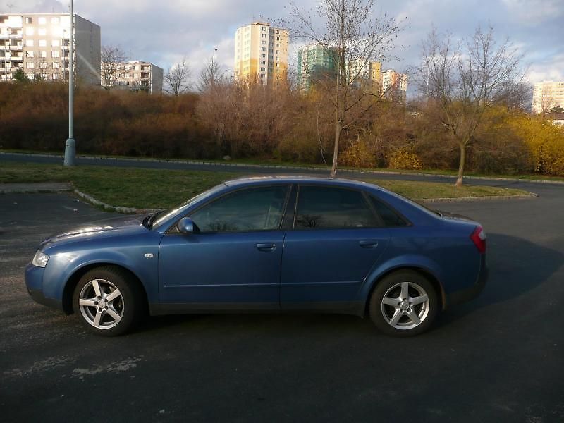 ZKUŠENOSTI UŽIVATELE: Audi A4 AVB