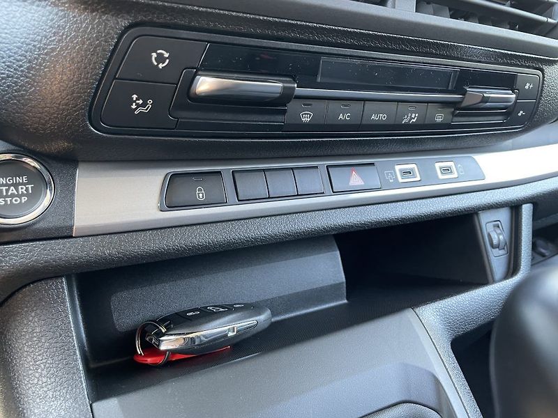 Toyota ProAce Verso 2.0D Business Com. odběr ihned - fotka 22 z 32