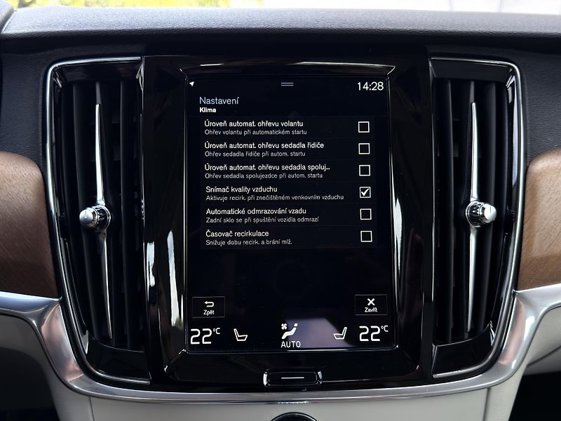 Volvo S90 B5 AWD (nafta) // tažné zaříz. - fotka 35 z 38