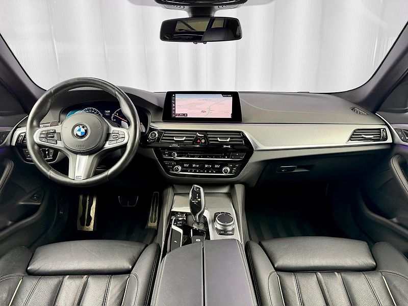 BMW Řada 5 530d xDrive M-PAKET, SHADOW LI - fotka 8 z 24