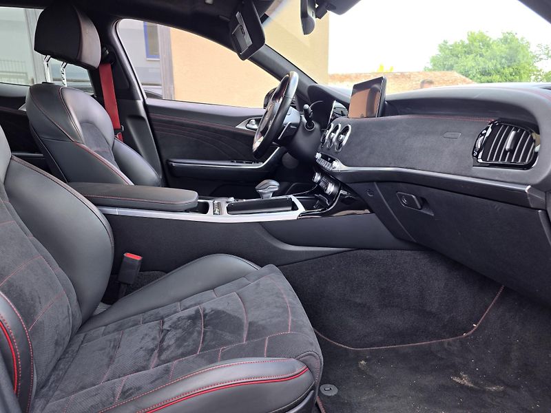 Kia Stinger 3.3-GT-4x4-V ZÁRUCE - fotka 12 z 12