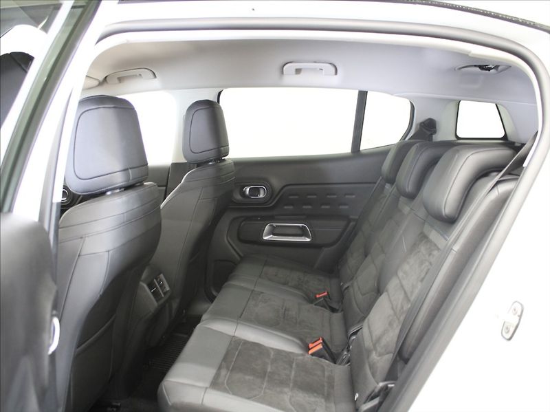 Citroën C5 Aircross 1,5 HDi 96kW AT Max. ČR - fotka 7 z 26