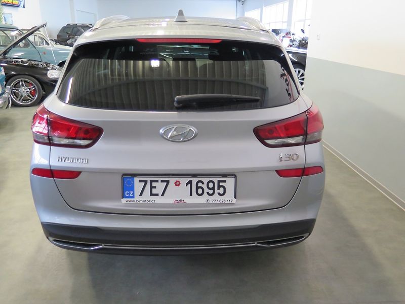 Hyundai i30 (2021) 1.5T-GDi MHEV,tažné,kamera,nav - fotka 3 z 29