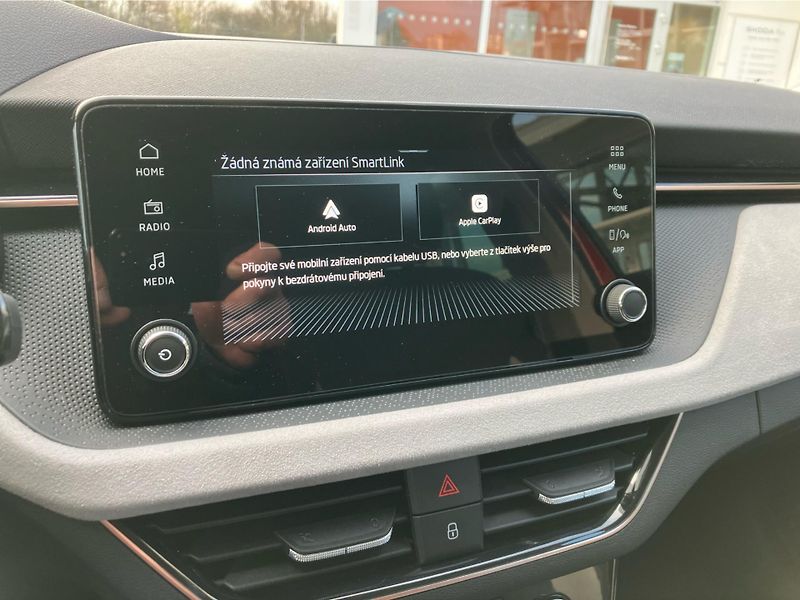 Škoda Scala 1.0 TSI 85 kW TOP SELECTION - fotka 17 z 30