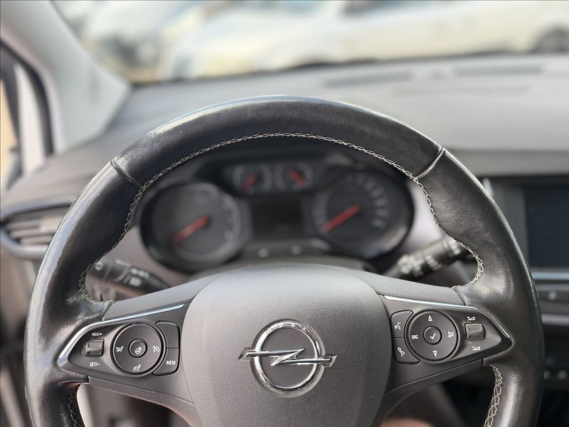Opel Crossland 1,2 i 39tKm 1.MAJITEL ČR - fotka 11 z 27