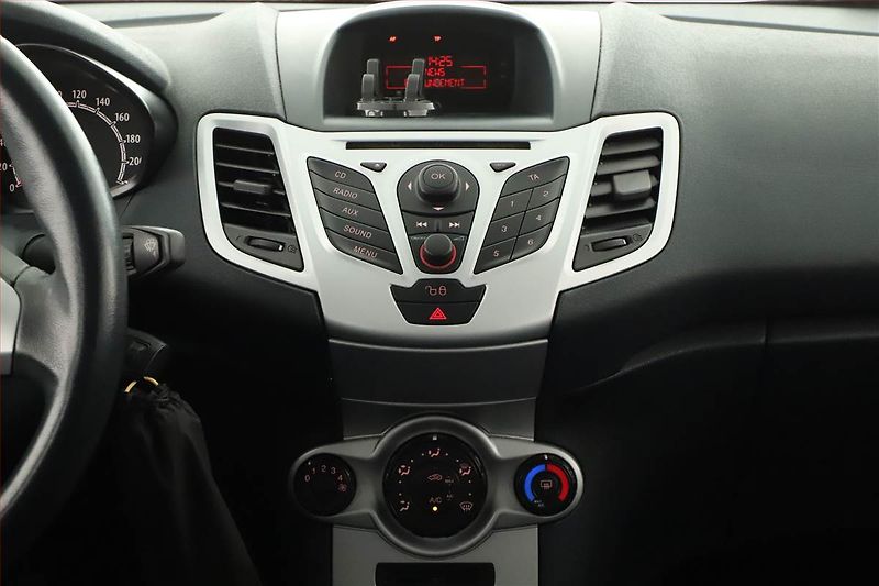 Ford Fiesta (2011) 1.25, ČR,1.maj, po STK - fotka 9 z 14