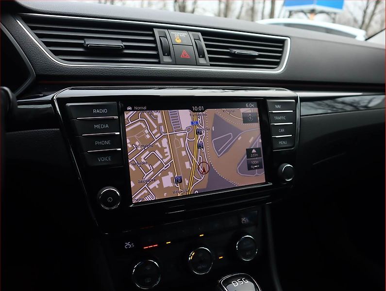 Škoda Superb (2016) Laurin&Klement 2.0 TDI, 4X4 - fotka 26 z 26