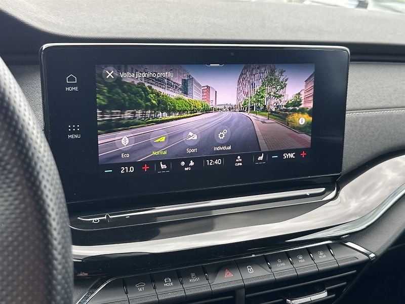 Škoda Octavia (2023) 1.5 TSI M-HEV DSG Sportline - fotka 23 z 35
