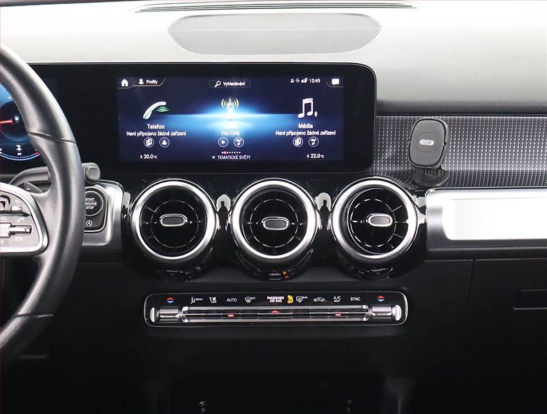 Mercedes-Benz GLB (2022) 200 d 4MATIC - fotka 12 z 26
