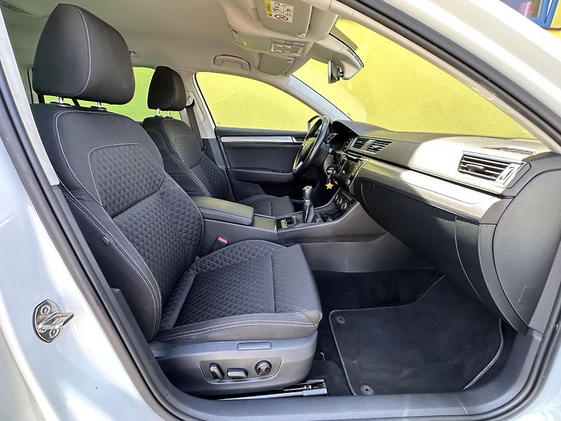 Škoda Superb (2016) 1.8TSI/132kW *STYLE* 1.Maj.  - fotka 20 z 38