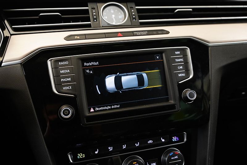 Volkswagen Passat - fotka 20 z 24