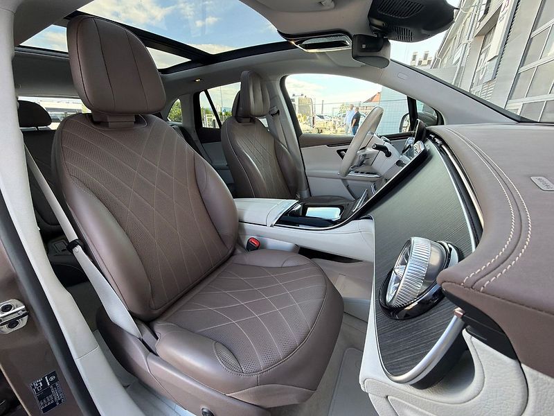 Mercedes-Benz EQE 500 AMG 4MATIC SUV - fotka 30 z 39
