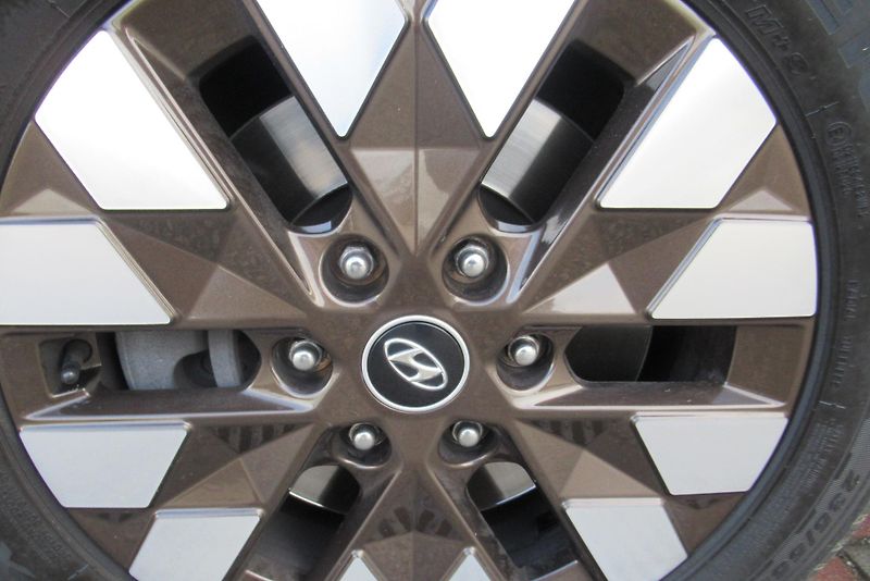 Hyundai Staria 2.2 CRDi 4x4 TAŽNÉ PANORAMA  - fotka 43 z 47