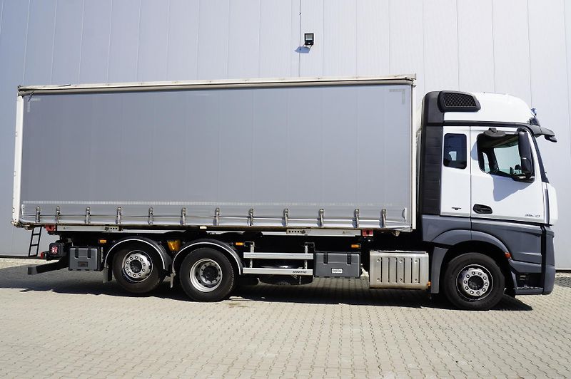 Mercedes-Benz Actros (2018) 2540 6×2 / 90 tho. km! - fotka 2 z 24