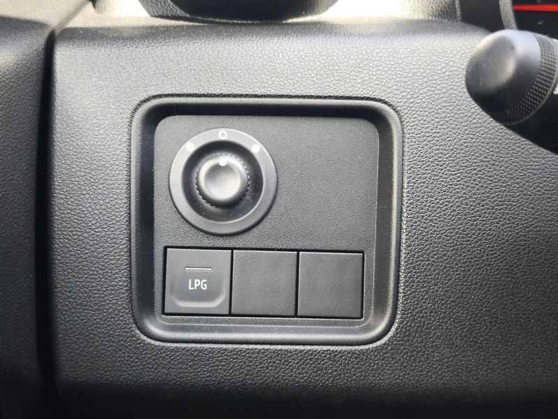 Dacia Duster 2022 ČR Comfort TCe 100 LPG - fotka 15 z 34