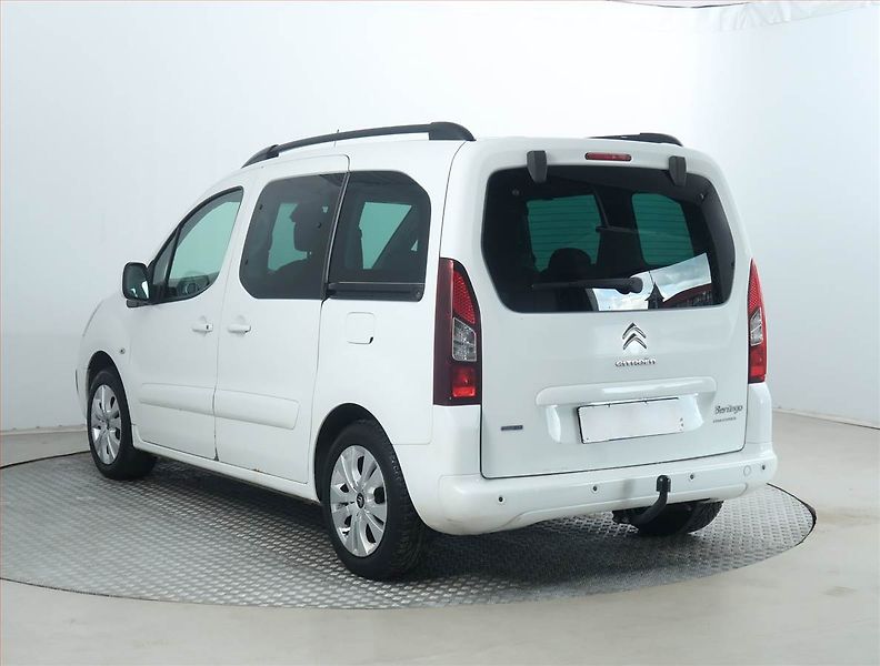 Citroën Berlingo (2016) Shine 1.6 BlueHDi, 5Míst, ČR - fotka 4 z 17