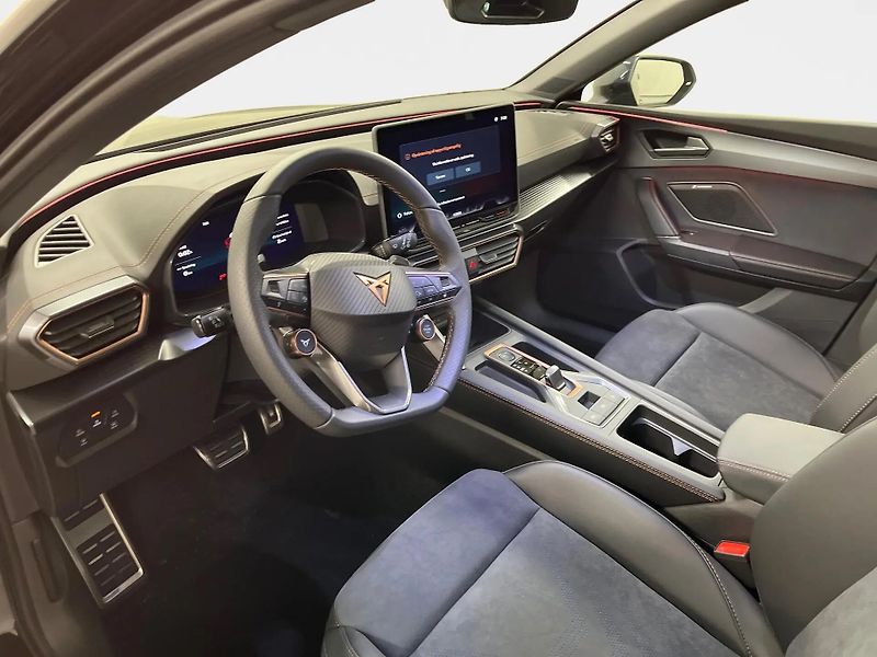 Cupra Leon VZ 245kW Immersive Matrix Taž - fotka 9 z 16