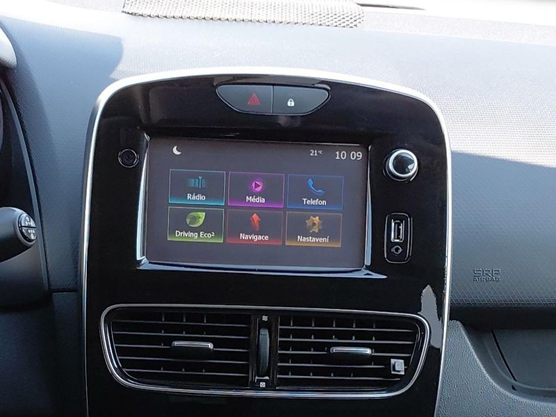 Renault Clio (2017) 1,2i 54 kW Limited - fotka 19 z 23