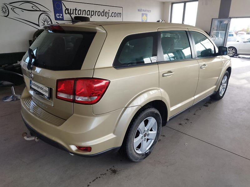 Fiat Freemont (2011) 2,0JTD,103KW,7MÍST,ALU,TAŽNÝ - fotka 5 z 32