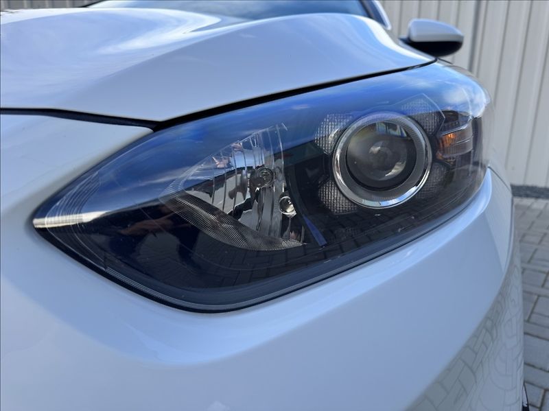 Kia Ceed 1,6 CRDi SW FRESH DPH 1.maj ČR - fotka 9 z 50