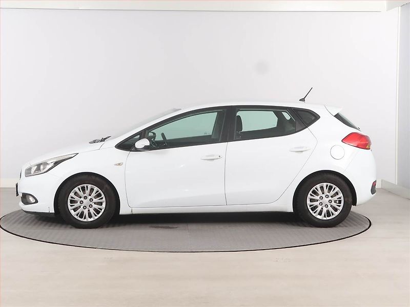 Kia Ceed (2013) 1.4 CRDi, nová STK, udržované - fotka 3 z 15
