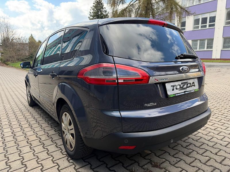 Ford S-MAX 2,0 TDCi 7- místný/ pneu / - fotka 3 z 25