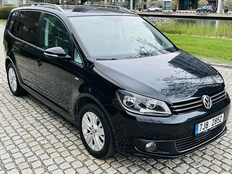Volkswagen Touran 1.4TSI VÝHŘEV SERVISKA TAŽNÉ - fotka 9 z 43