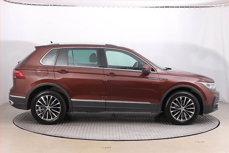 Volkswagen Tiguan (2020) Elegance 2.0 TDI - fotka 6 z 22