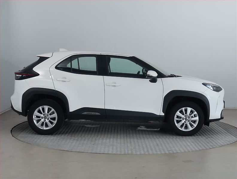 Toyota Yaris Cross (2022) 1.5 VVT-iE - fotka 6 z 17