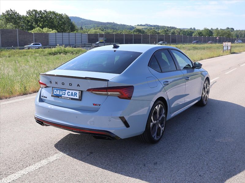 Škoda Octavia 2,0 TSI 195kW DSG RS DPH 1.Maj - fotka 7 z 34