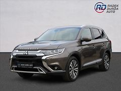 Mitsubishi Outlander 2,0 i  A/T,4x4,7.MÍST,INSTYLE+ - fotografie inzerátu