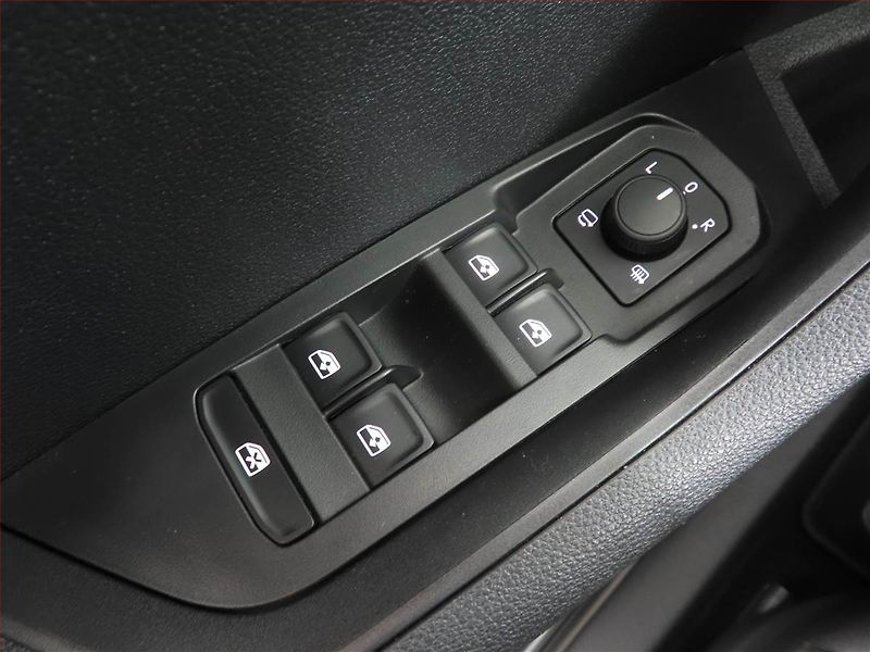 Škoda Karoq (2024) Sportline 2.0 TDI - fotka 15 z 15