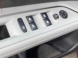 Peugeot 3008 (2017) 1.2 PT, Allure, AT, panor - náhled 11