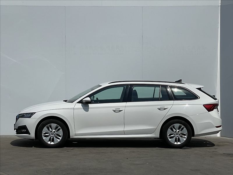 Škoda Octavia 2,0 TDI Combi Ambition Plus - fotka 2 z 24
