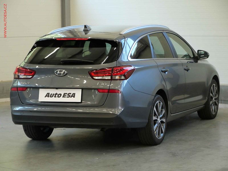 Hyundai i30 (2020) 1.4T-GDI, 1.maj,ČR, servis - fotka 4 z 20