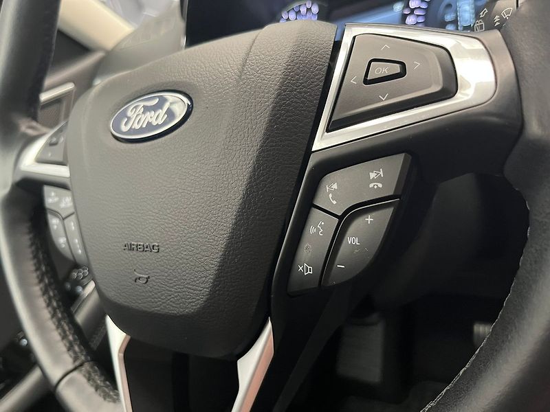 Ford Galaxy 2.5 HEV TITANIUM 7 míst - fotka 11 z 71