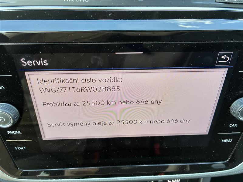 Volkswagen Touran 2,0 TDI ,7 MÍST,TAŽNÉ,KAMERA - fotka 35 z 35